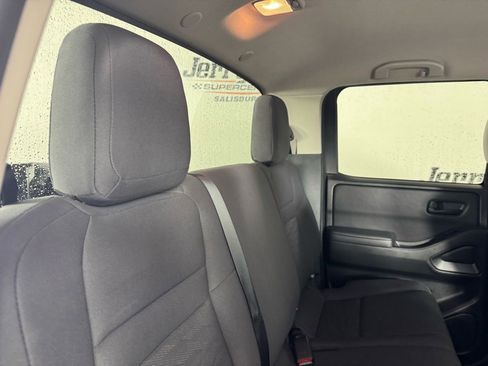 Used 2023 Nissan Frontier S w/ Tow Package image 26