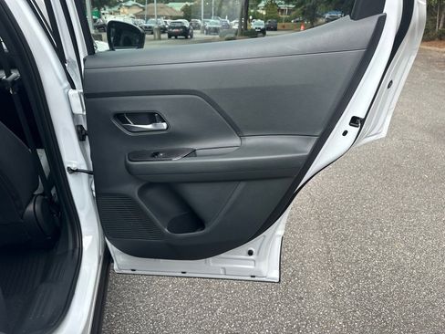 New 2026 Nissan Kicks SV image 16