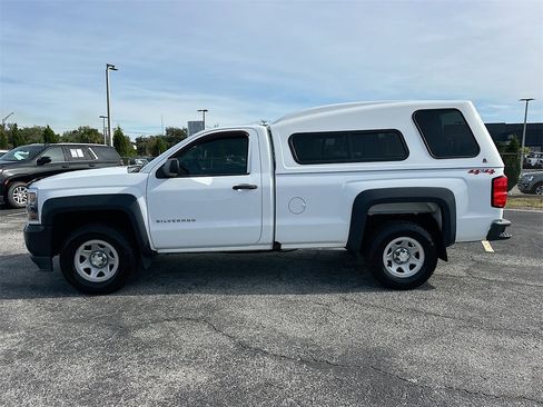 Used 2018 Chevrolet Silverado 1500 W/T w/ Trailering Package image 8