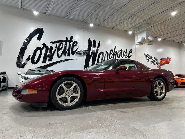 Used 2003 Chevrolet Corvette Coupe w/ Preferred Equipment Group RWD image 1