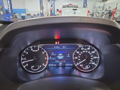 Used 2025 Nissan Altima 2.5 SV image 16