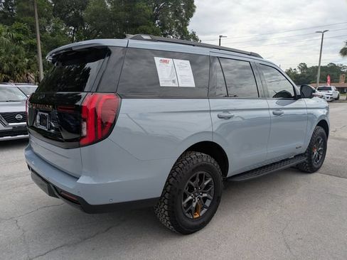Used 2025 Ford Expedition Tremor AWD/4WD image 4