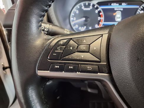 Used 2023 Nissan Sentra SV FWD image 24