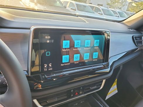 New 2026 Volkswagen Atlas Cross Sport SE image 9