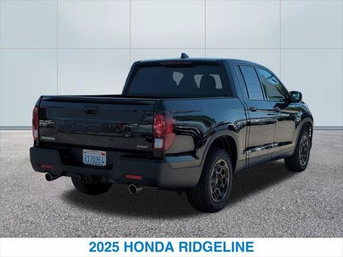 Certified 2025 Honda Ridgeline Sport+ image 7