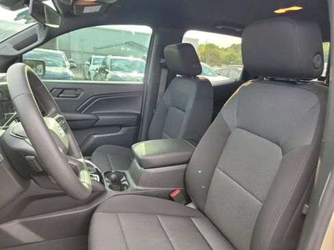 Certified 2024 Chevrolet Colorado Trail Boss w/ LPO, Dark Essentials Package AWD/4WD image 18