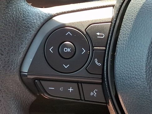 Used 2025 Toyota RAV4 LE AWD/4WD image 20