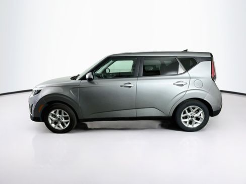 Used 2025 Kia Soul LX w/ LX Technology Package FWD image 4