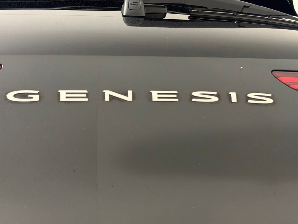 Used 2024 Genesis GV70 2.5T w/ Advanced Package AWD/4WD image 11