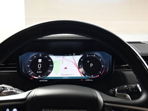 Used 2025 Land Rover Range Rover SE image 30