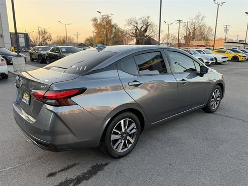 Used 2023 Nissan Versa SV image 7