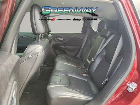 Used 2021 Jeep Cherokee Latitude Plus FWD image 15