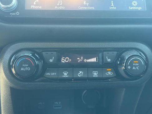 Certified 2023 Nissan Kicks SR w/ SR Premium Package image 16