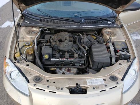 Used 2001 Chrysler Sebring LXi image 15