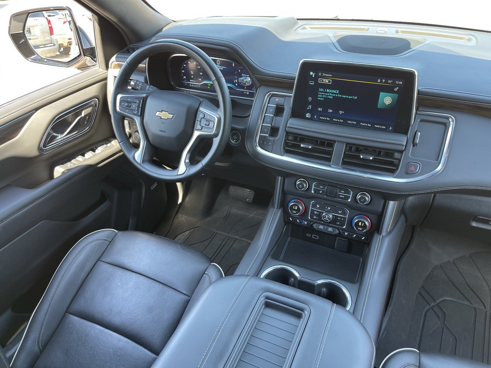 Used 2024 Chevrolet Tahoe Premier w/ Premium Package AWD/4WD image 16