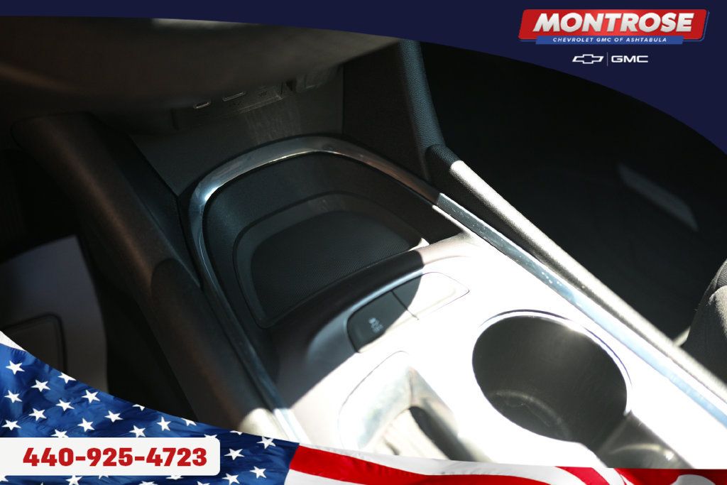 Used 2022 Chevrolet Malibu RS FWD image 25
