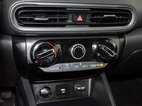 Used 2022 Hyundai Kona SE AWD/4WD image 18
