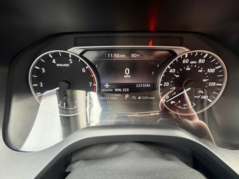 Used 2025 Nissan Rogue SV AWD/4WD image 13