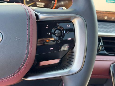 New 2026 INFINITI QX80 Autograph w/ Premium Cargo Package image 16