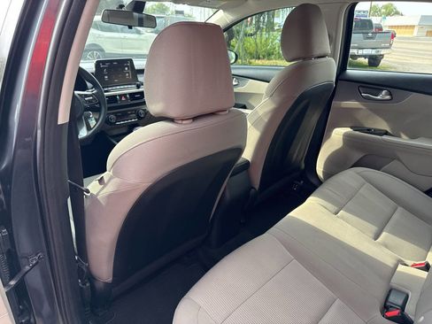 Used 2019 Kia Forte LXS image 14