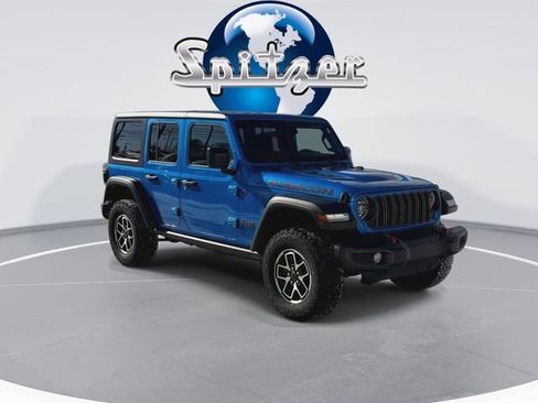 Used 2024 Jeep Wrangler Unlimited Rubicon AWD/4WD image 2