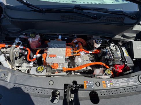 Used 2022 Chevrolet Bolt EUV Premier w/ Sun & Sound Package image 20