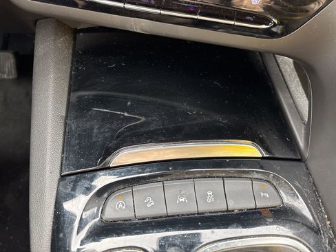 Used 2021 Buick Envision Essence w/ Sport Touring Package image 33