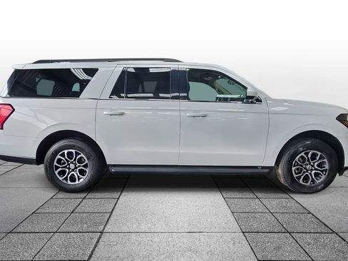 Used 2024 Ford Expedition Max XLT AWD/4WD image 4