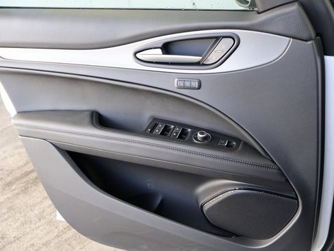 New 2025 Alfa Romeo Stelvio Sprint w/ Veloce Package image 37