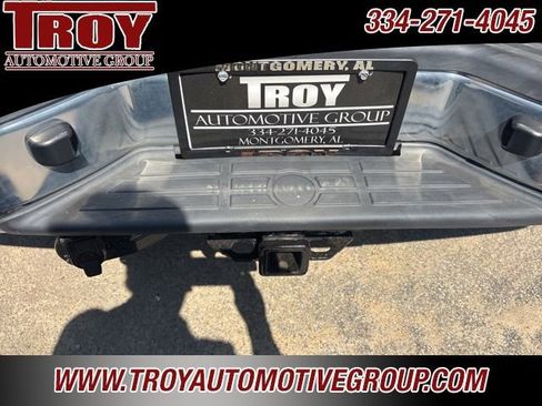 Used 2004 Nissan Titan LE w/ (Tow) Big Tow Pkg image 10