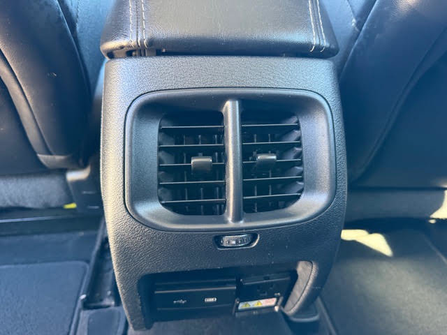 Used 2020 Jeep Cherokee Limited AWD/4WD image 16