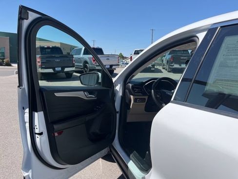 Used 2022 Ford Escape SEL AWD/4WD image 26