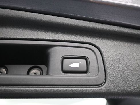 Certified 2022 Honda Pilot Touring image 25