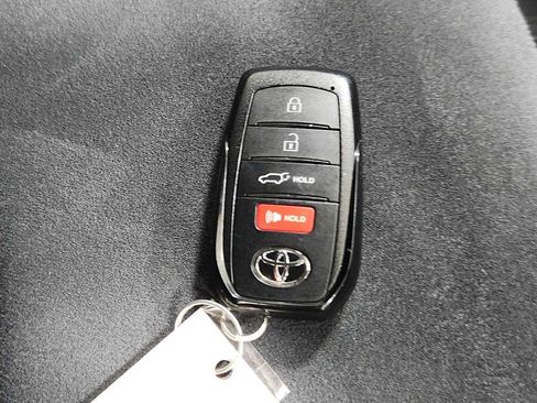 Certified 2026 Toyota C-HR AWD/4WD image 31