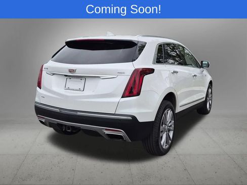 Used 2024 Cadillac XT5 Premium Luxury w/ LPO, Floor Liner Package AWD/4WD image 6