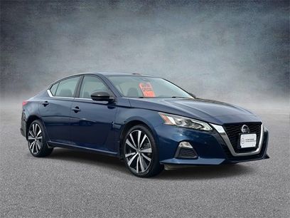 Used 2021 Nissan Altima 2.5 SR w/ SR Premium Package