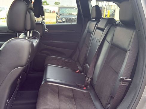 Used 2021 Jeep Grand Cherokee Laredo X AWD/4WD image 30