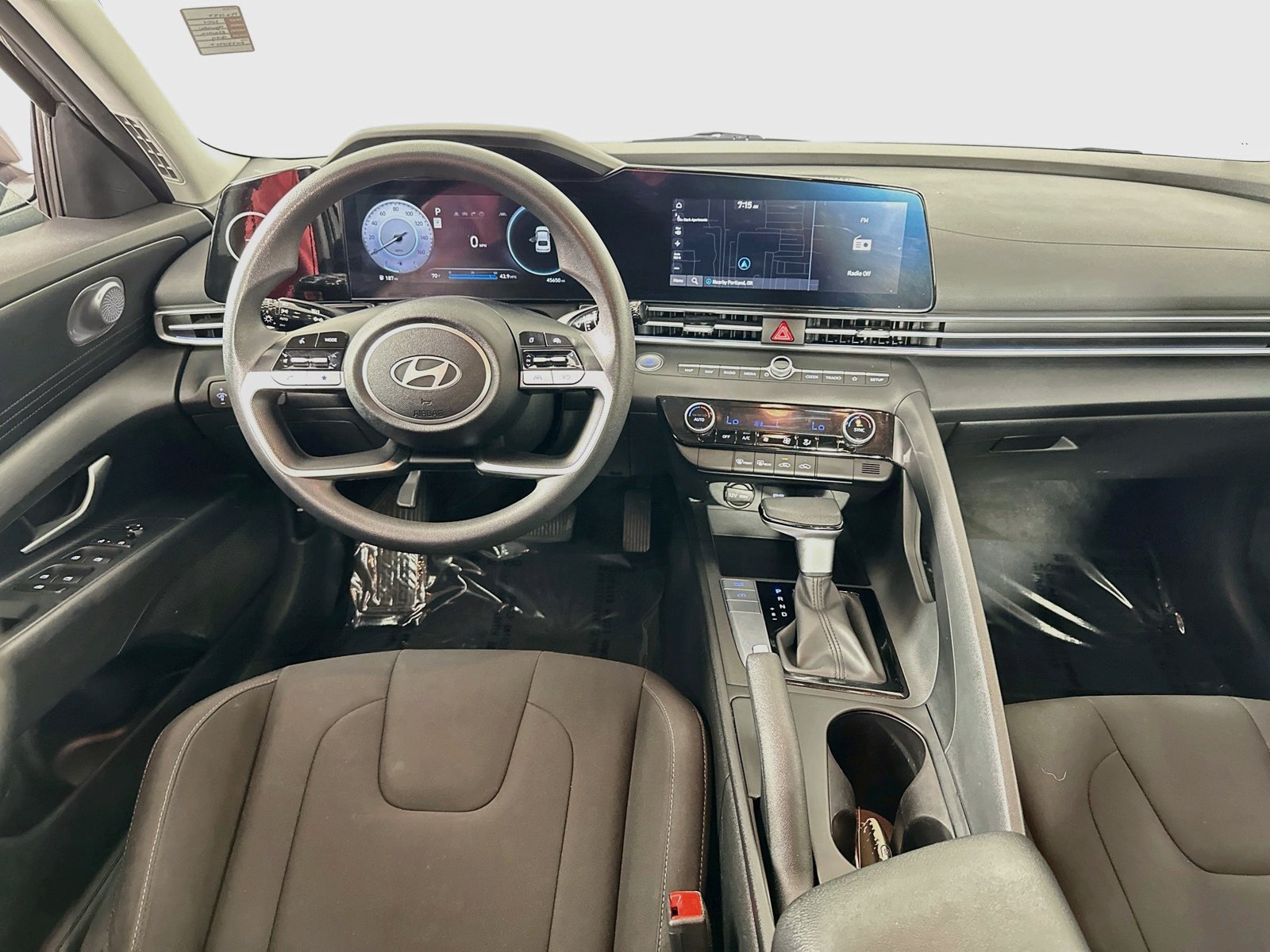 Used 2024 Hyundai Elantra SEL FWD image 22