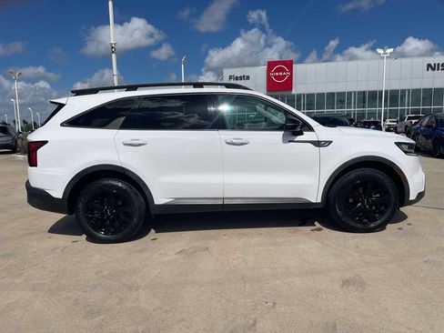 Used 2022 Kia Sorento S AWD/4WD image 6
