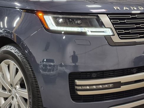 Used 2024 Land Rover Range Rover SE image 13