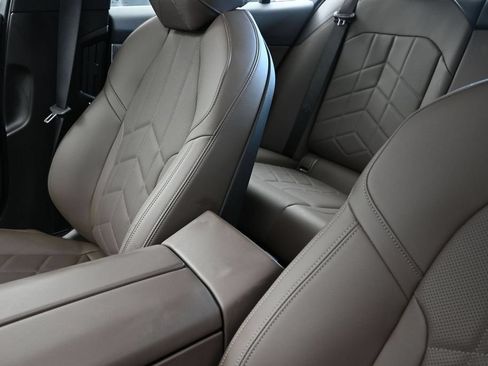 Certified 2026 BMW 530i RWD image 14