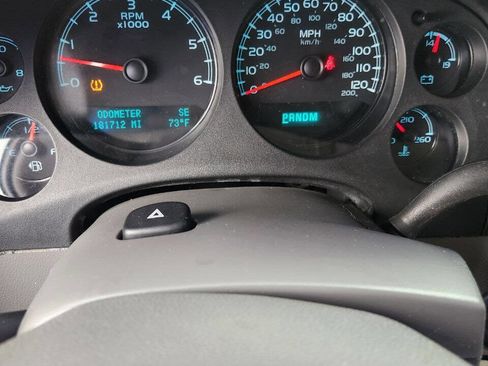 Used 2014 GMC Yukon XL SLT image 5