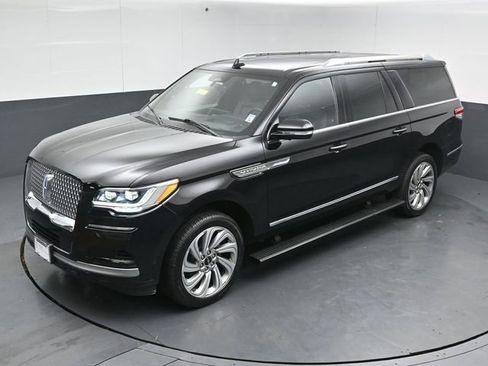Certified 2022 Lincoln Navigator L Reserve image 41