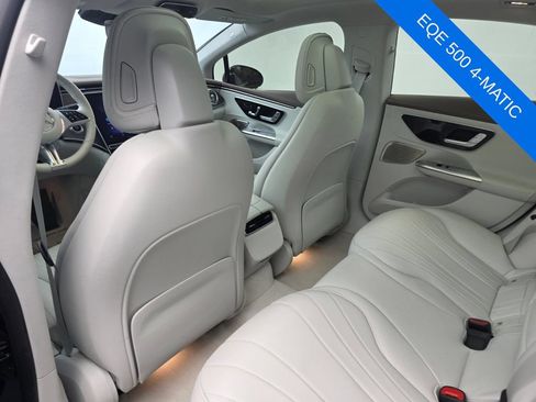 Used 2023 Mercedes-Benz EQE 500 4MATIC Sedan image 14