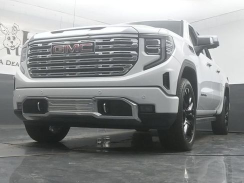 Used 2023 GMC Sierra 1500 Denali AWD/4WD image 4