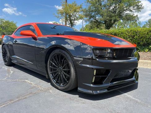 Used 2011 Chevrolet Camaro LS RWD image 16