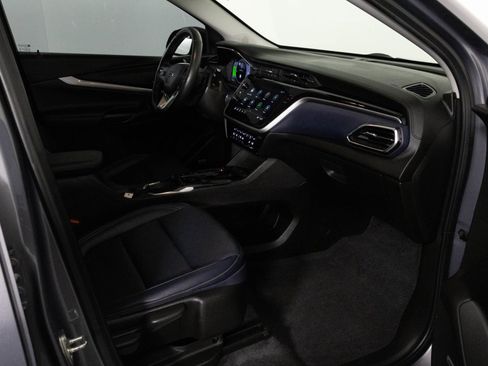 Used 2023 Chevrolet Bolt EUV Premier w/ Sun & Sound Package image 40