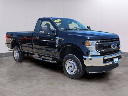 Used 2022 Ford F250 XL w/ Power Equipment Group AWD/4WD image 3