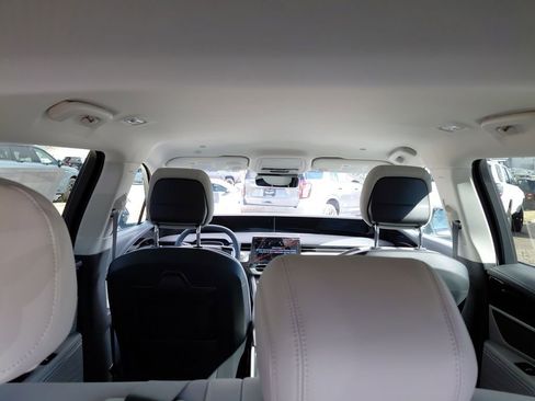 New 2026 Lincoln Nautilus Premier image 22