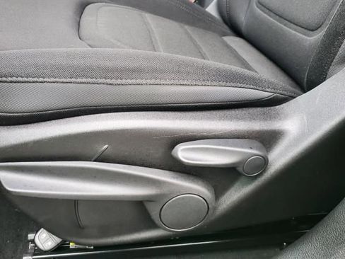 Used 2017 Jeep Renegade Altitude image 23